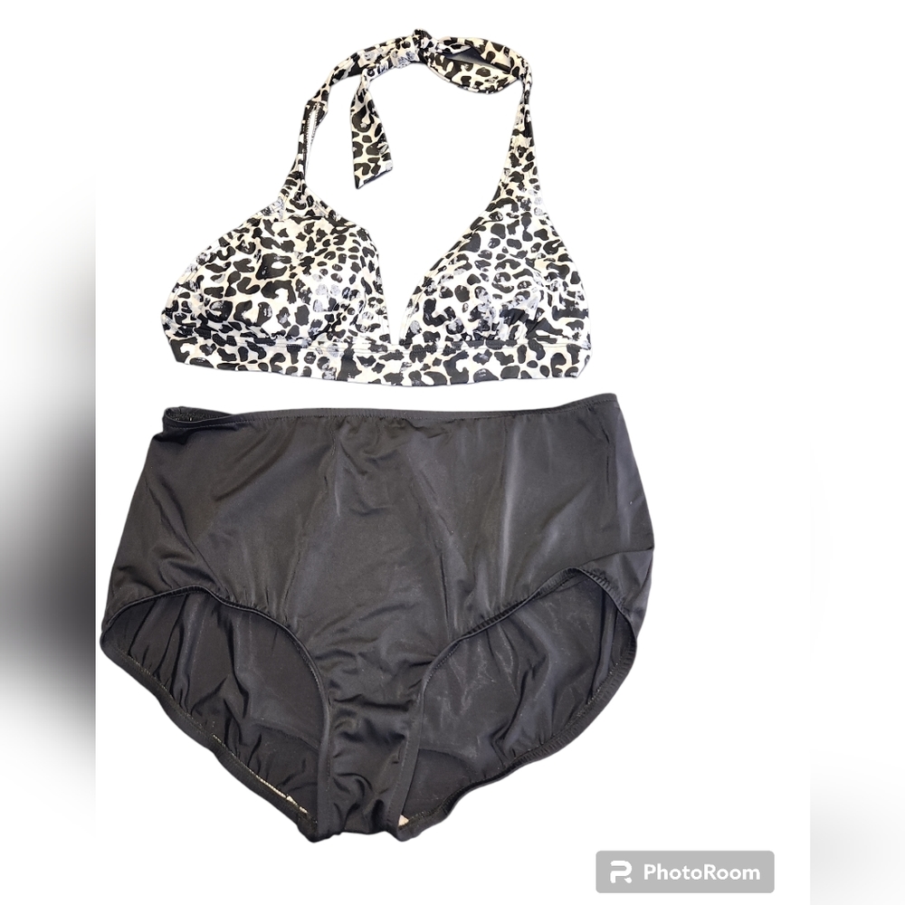 Catalina Top Maxine Bottom Size XL